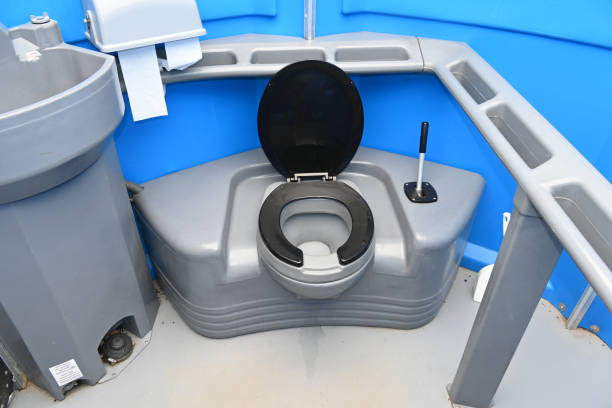 Types of Portable Toilets We Offer in Lakehills, TX